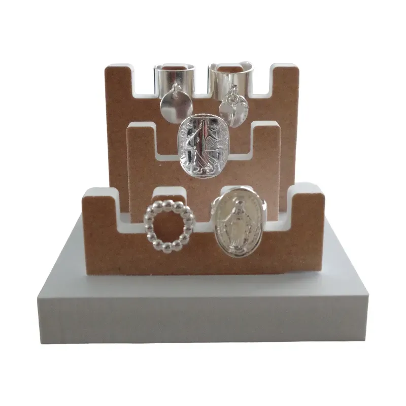 Secret de Cuir présentoir bagues support bois