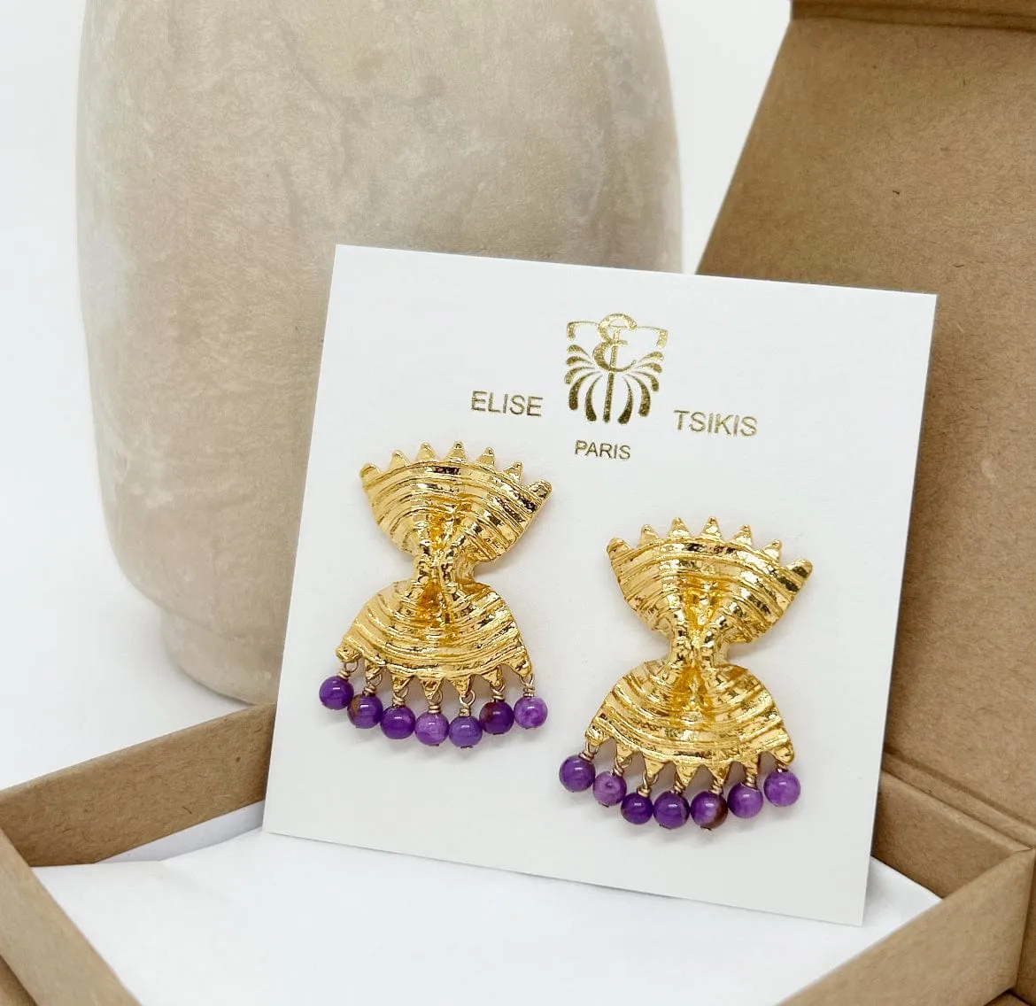 Elise Tsikis Cerlone boucles violettes farfalle