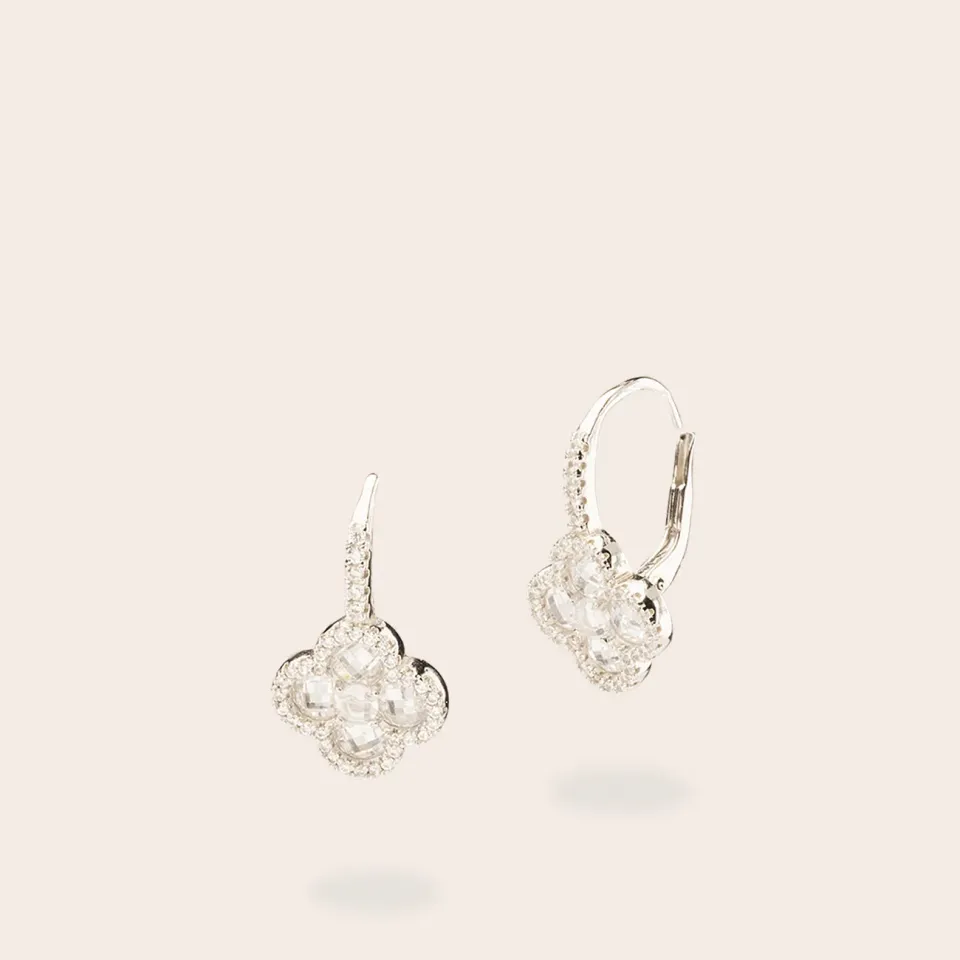 Ultima Edizione boucles d'oreilles Fleur pétales blancs