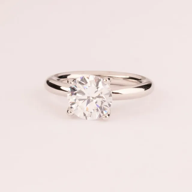 Ultima Edizione solitaire 4 griffes 9 mm bague