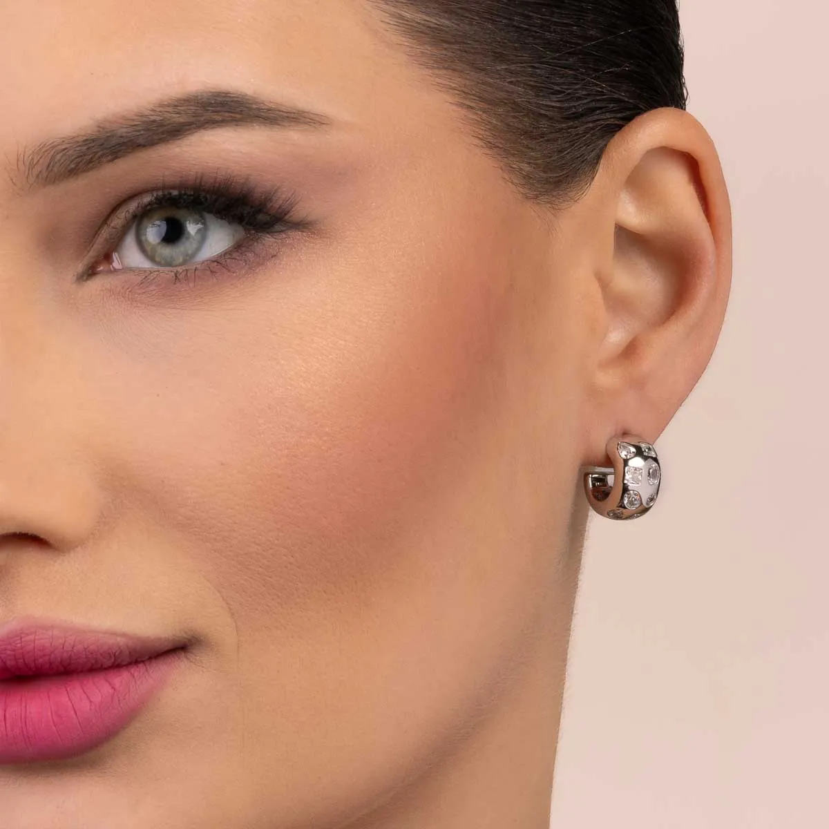 Ultima Edizione Cerchio Liscio boucles d'oreilles zircons blancs