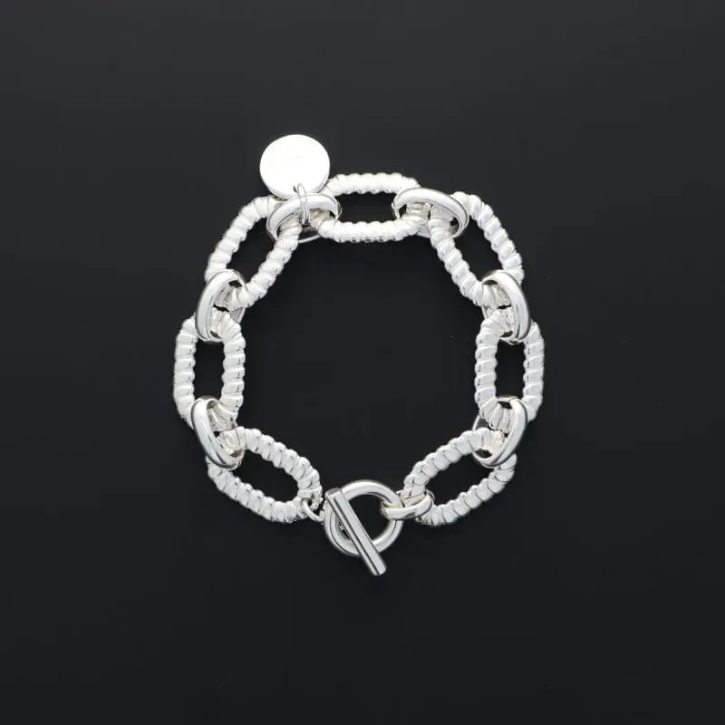 Secret de Cuir N°1536 bracelet ovale torsadé plaqué argent