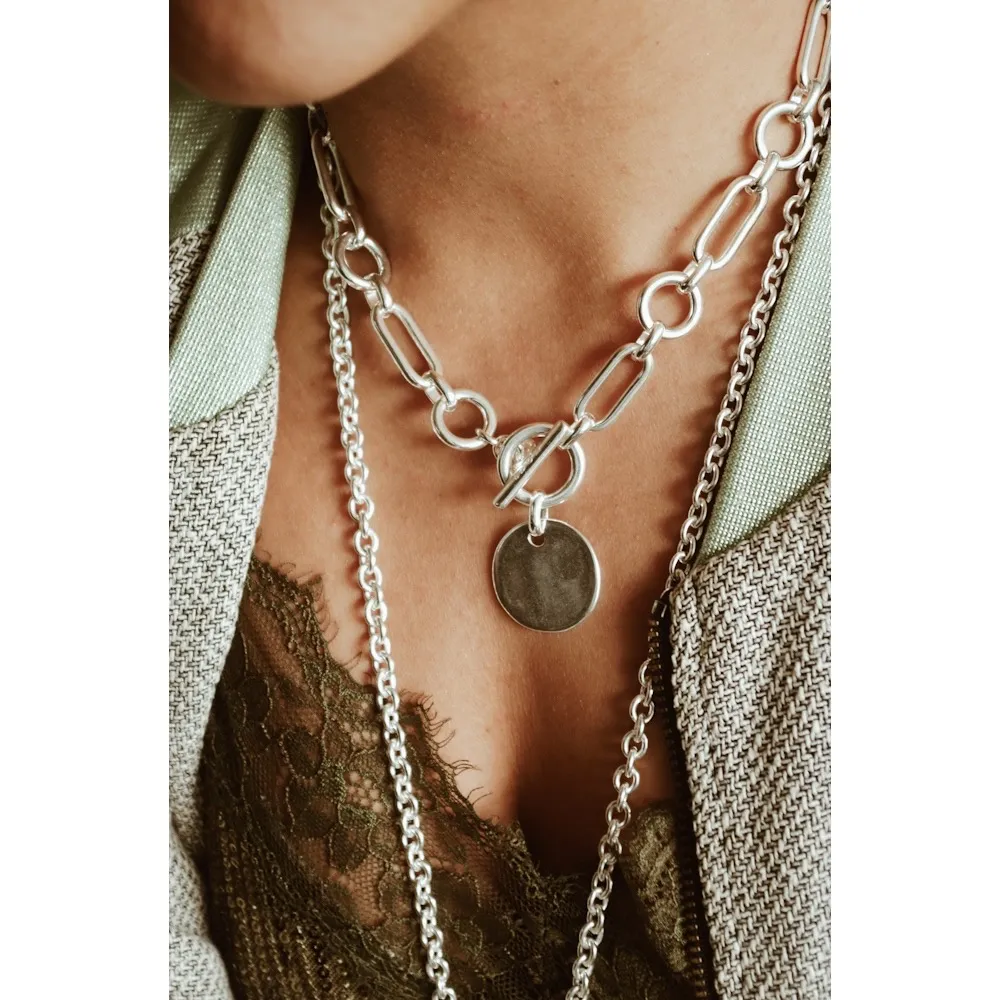 Secret de Cuir N°380 collier pastille argenté 42 cm