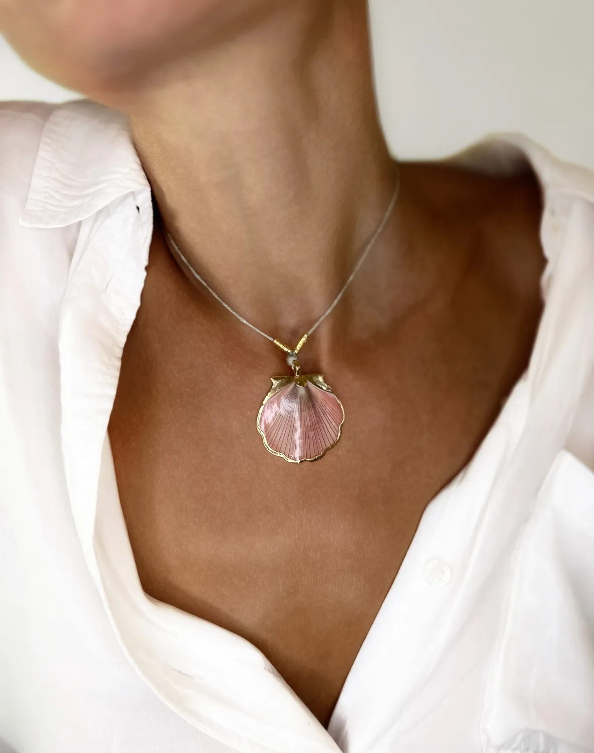 Elise Tsikis Ithaki collier coquillage cordon coton