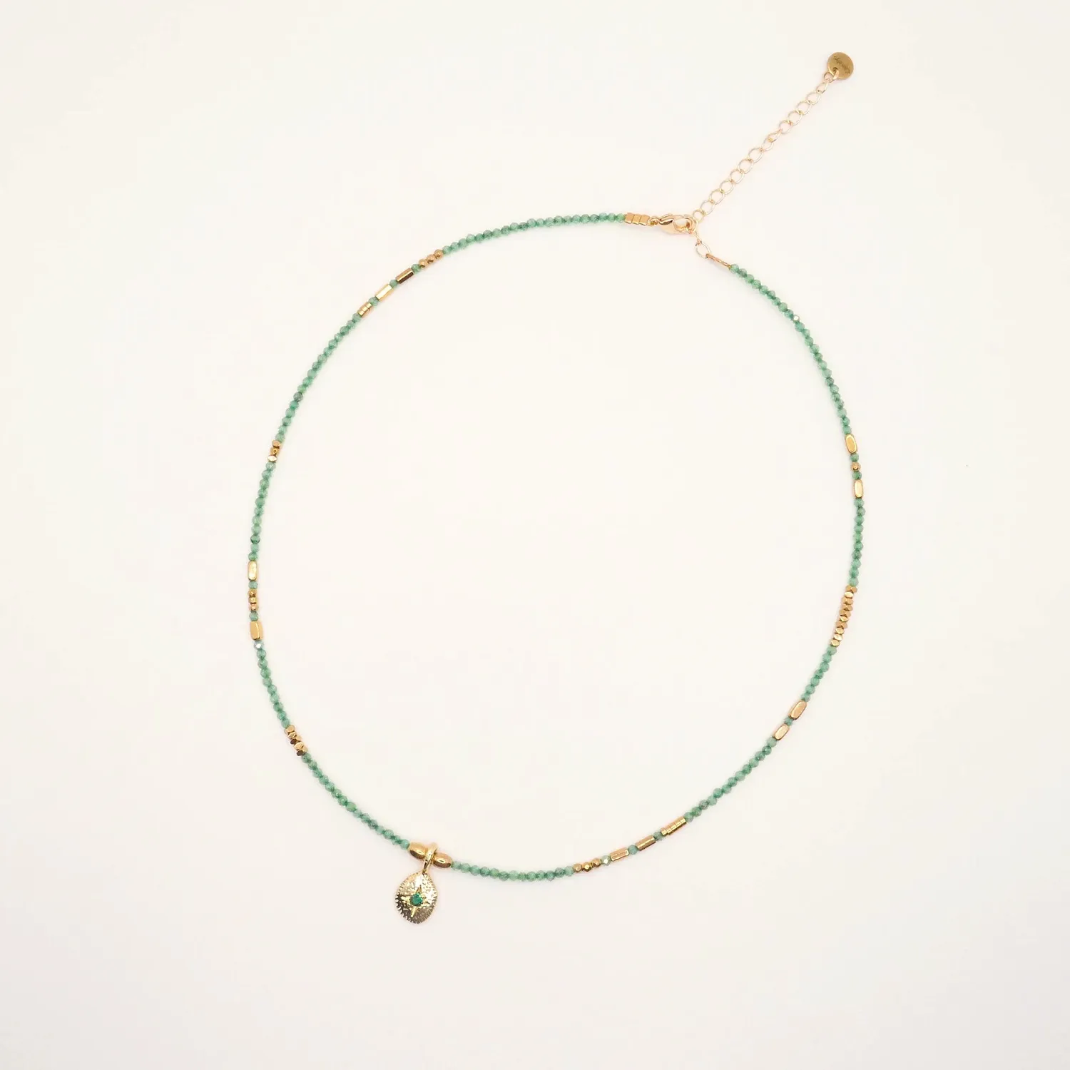 Cloralys Ezra collier vert 40 cm hématite gold