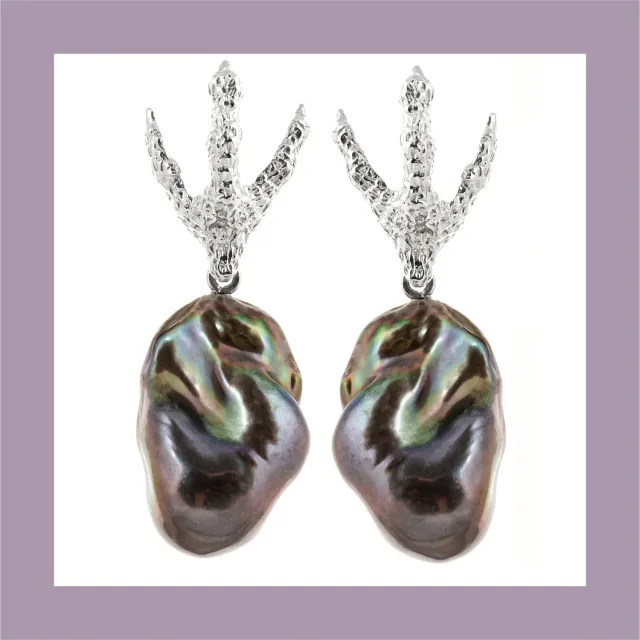 Lorella Tamberi Canal Artemis griffe boucles perle grise baroque
