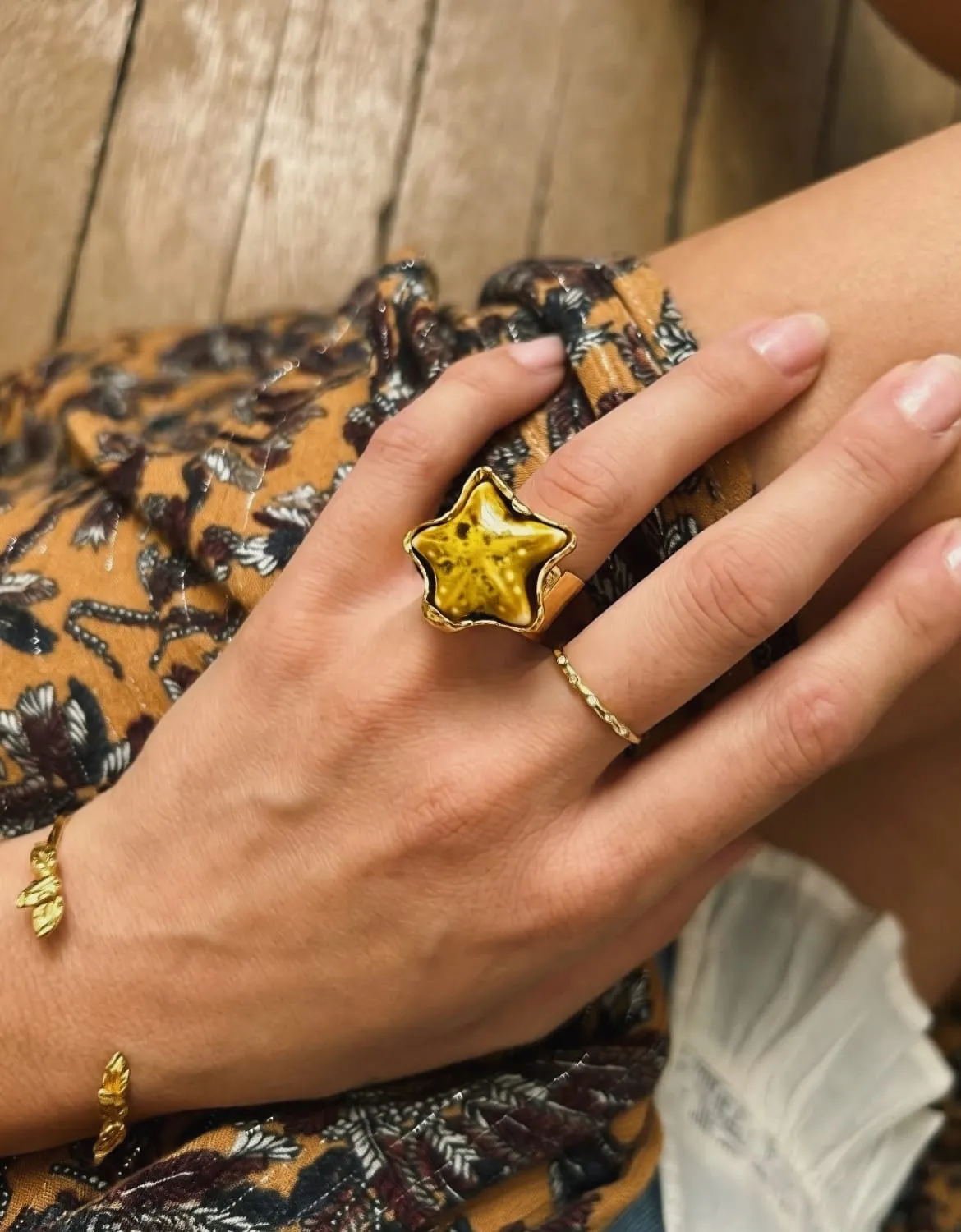 Elise Tsikis Vallarti bague étoile céramique ajustable