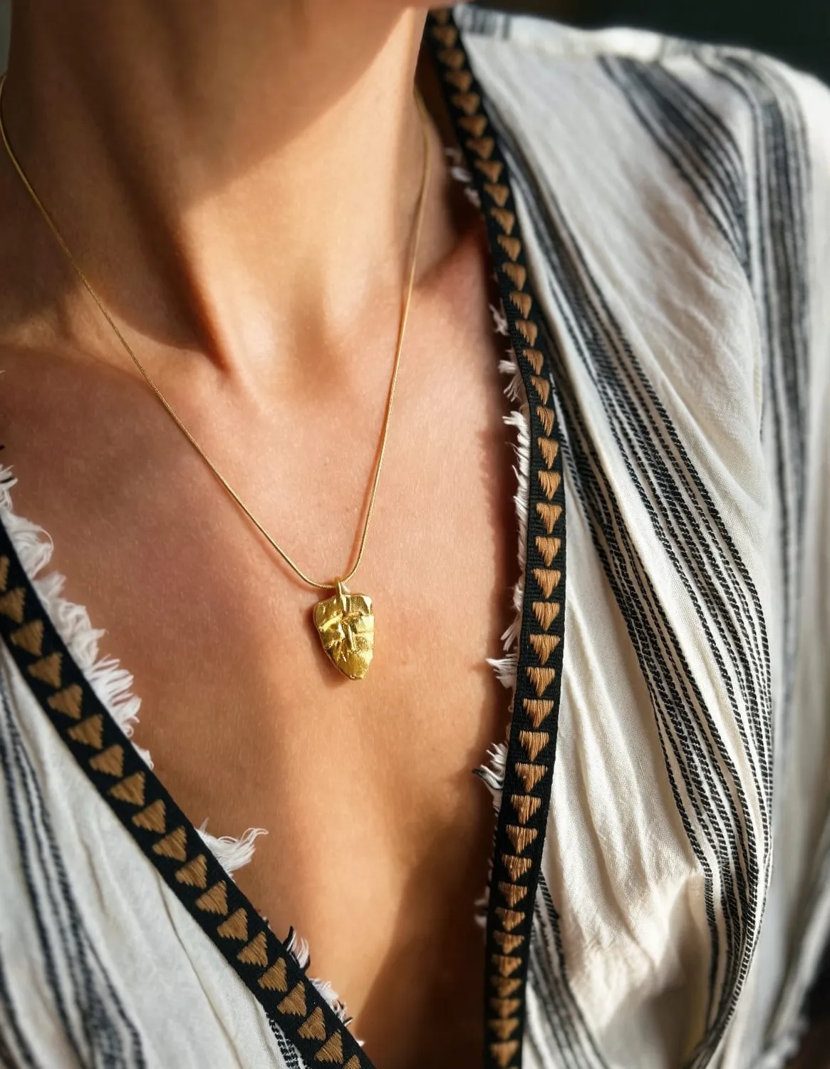Elise Tsikis Pyra collier 45 cm talisman antique