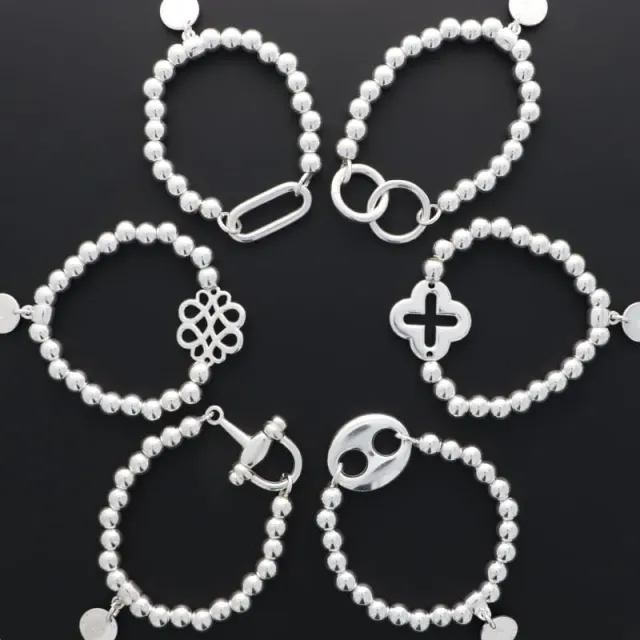 Secret de Cuir N°921 bracelet perles élastique argent