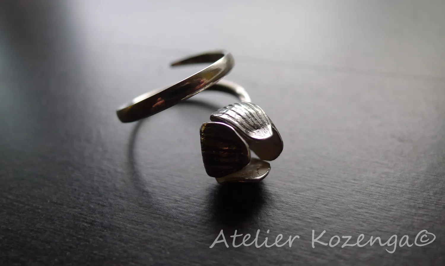 L'Atelier Kozenga Button bague argent bourgeon réglable