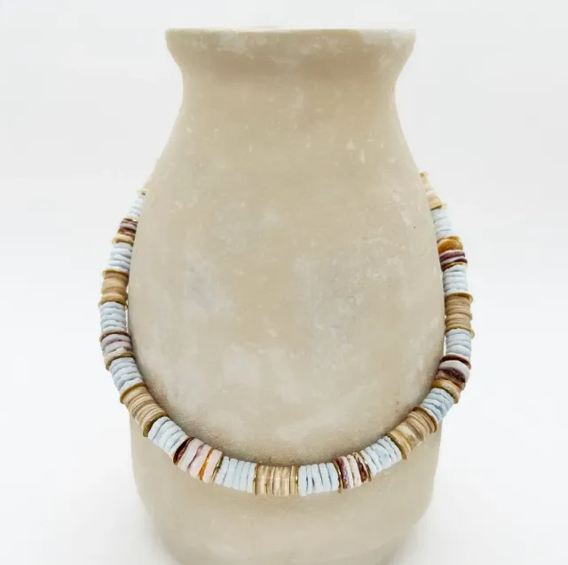 Elise Tsikis Yucatan Tulum collier coquillages bleu