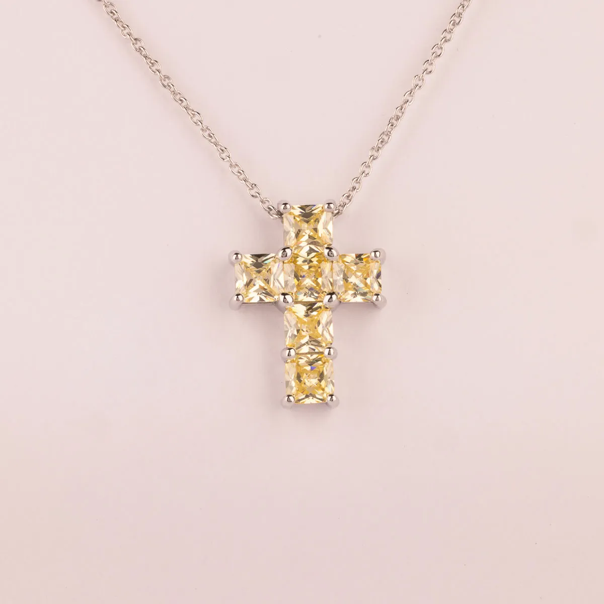 Ultima Edizione Croce Carré pendentif croix zircons couleur