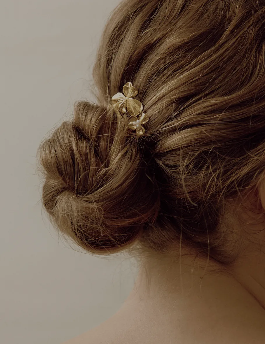 Elise Tsikis Alyki Pearl bijou cheveux perles