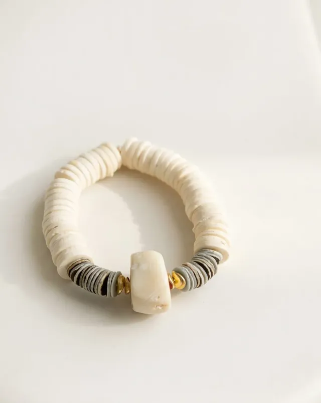Elise Tsikis Eleftheria Reopoli bracelet doré
