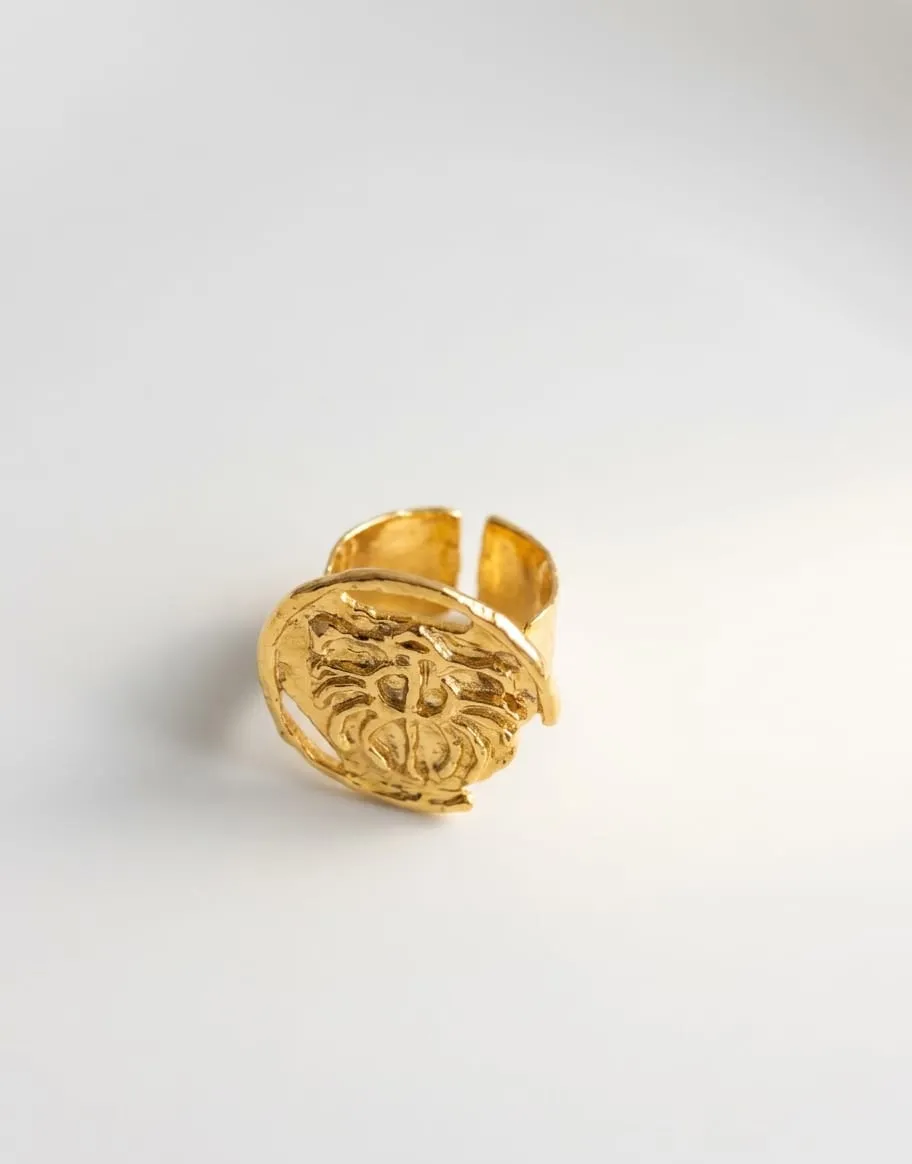Elise Tsikis Eleftheria Sirohi bague large dorée
