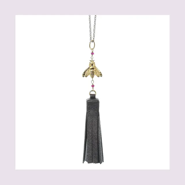 Lorella Tamberi Canal Bee Queen pompon collier cuir noir