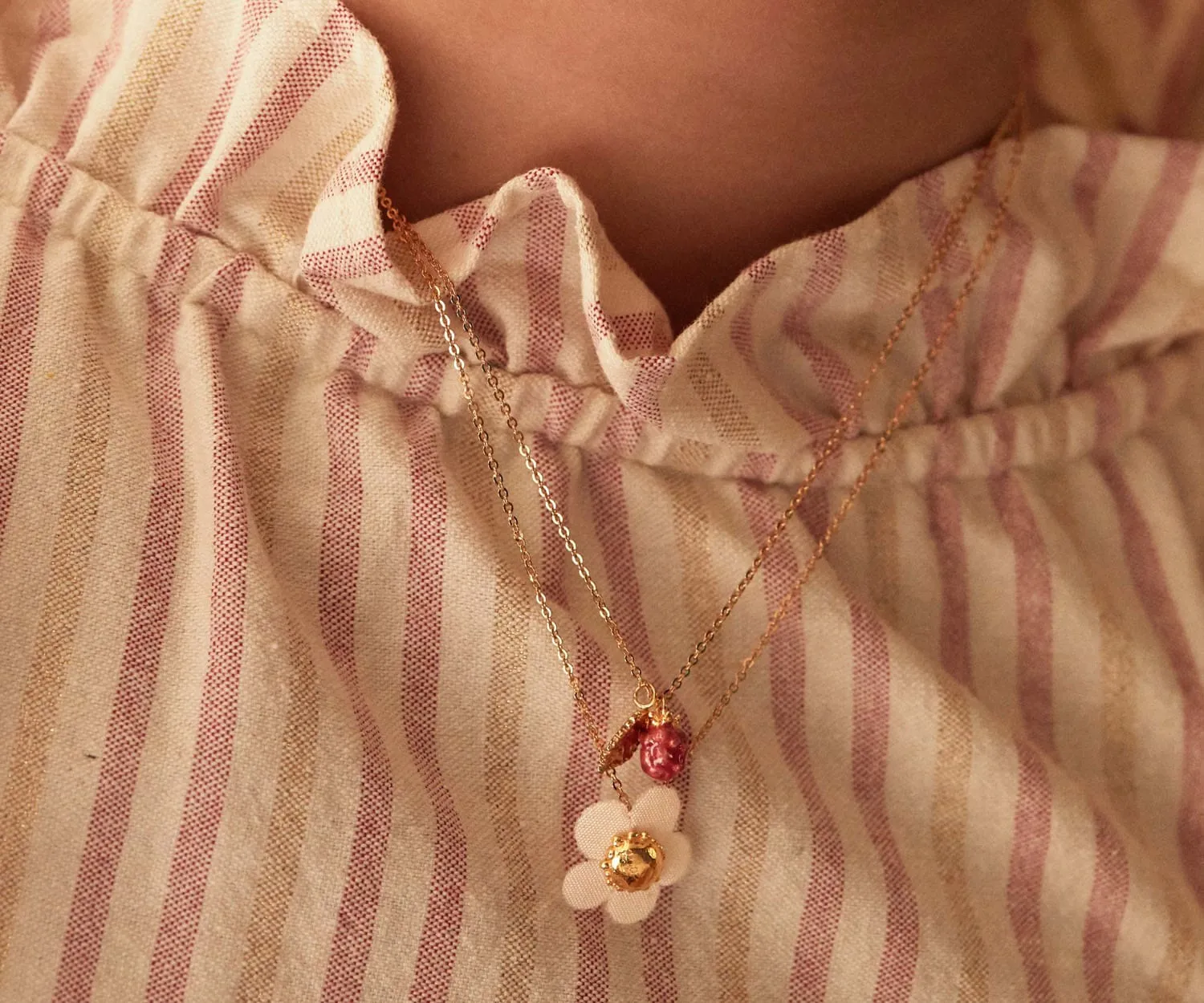 Elise Tsikis Baie collier fin enfant femme or jaune