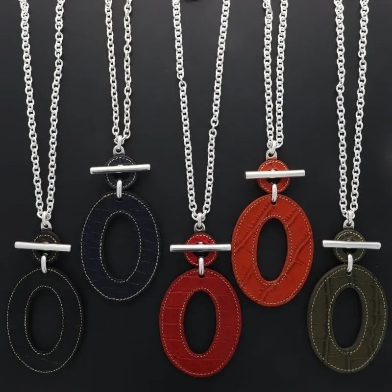 Secret de Cuir N°471 sautoir ovale cuir XL argenté