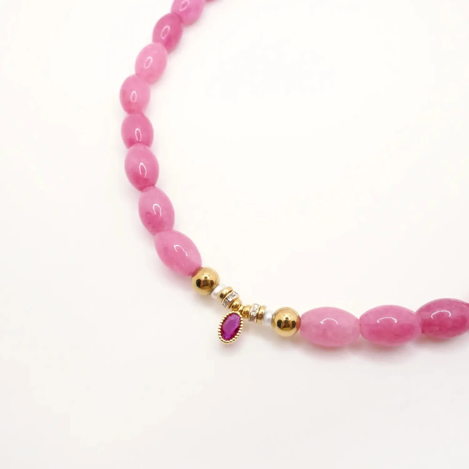 Cloralys Giulia collier ras-de-cou 37 cm fuchsia doré