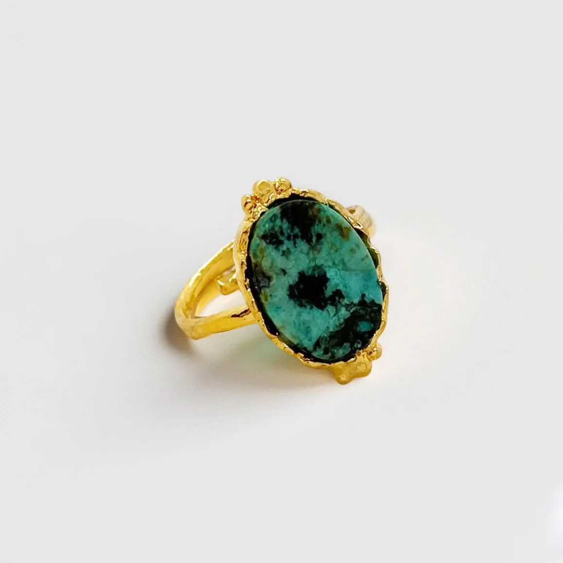 Elise Tsikis Ligari bague réglable nacre blanche