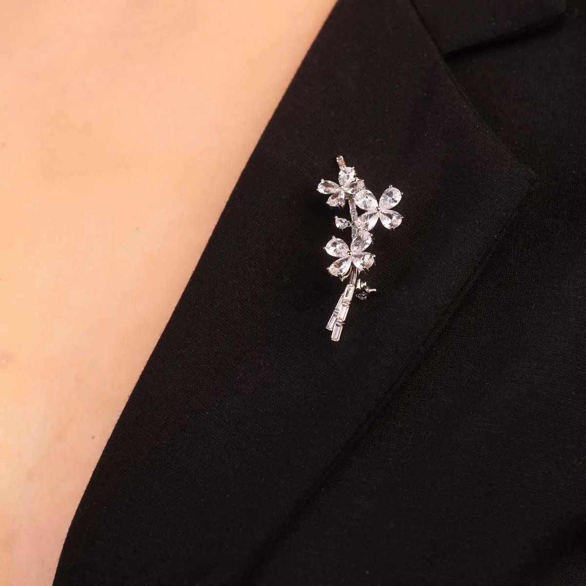 Ultima Edizione Ramo broche rameau fleurs blanches