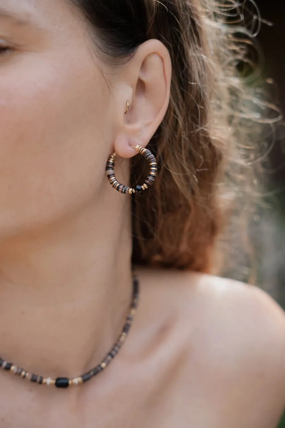 Cloralys Céleste boucles créoles 2,5 cm marron doré