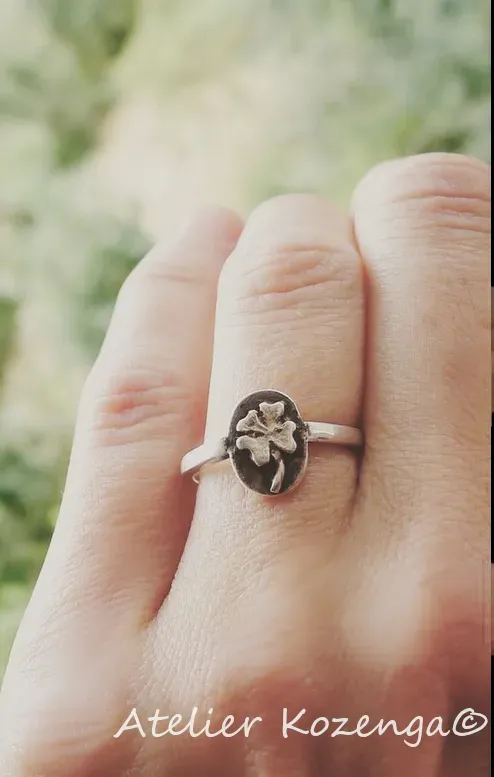 L'Atelier Kozenga Trèfle bague florale argent