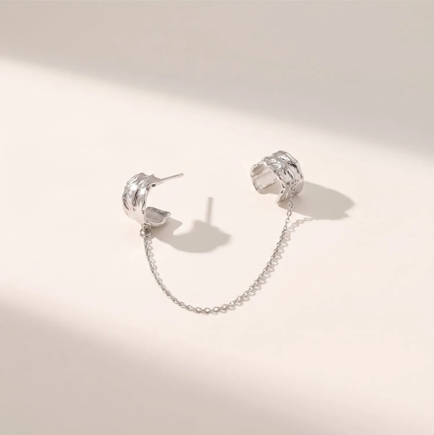 Elise Tsikis Lina earcuff double or jaune