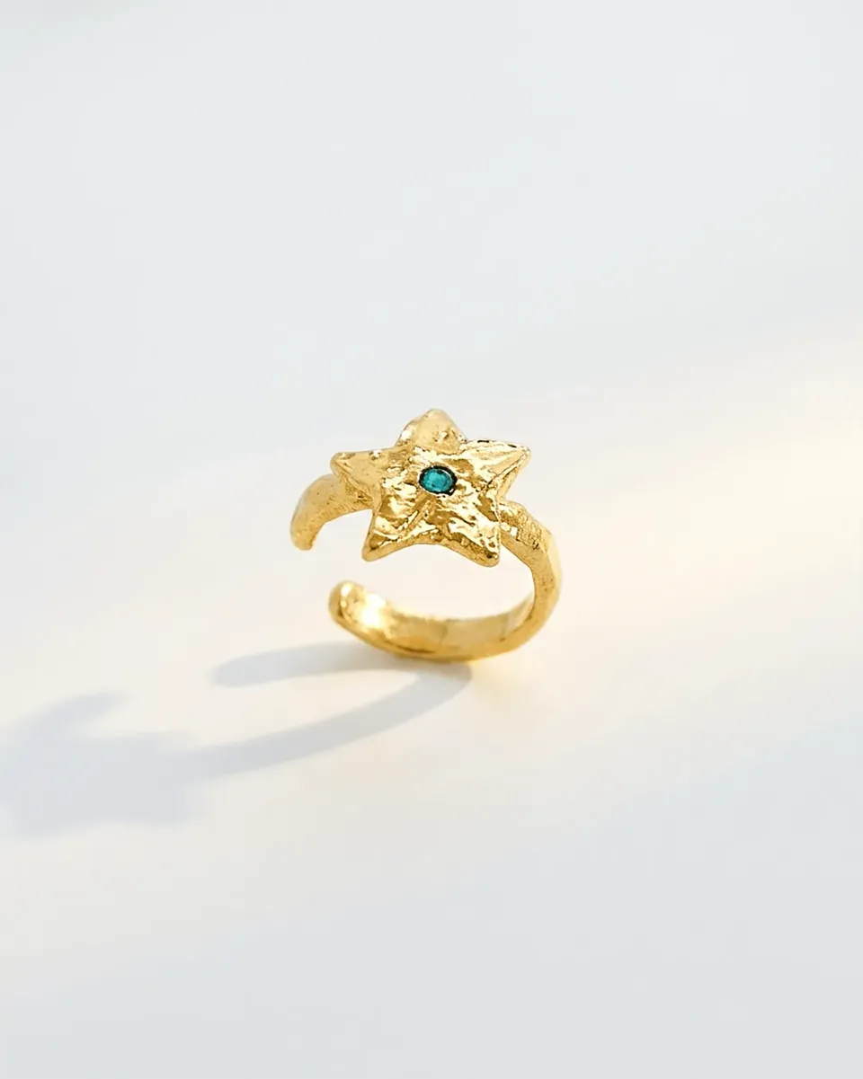 Elise Tsikis Idalou earcuff étoile cristal bleu