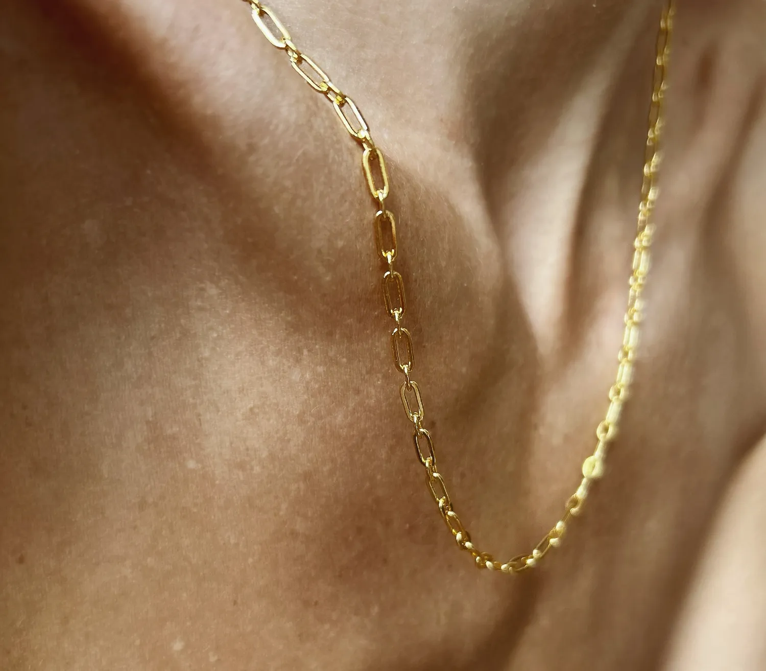 Elise Tsikis Eleusis large collier chaîne 45 cm doré