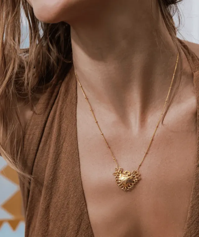 Elise Tsikis Klaina collier perles héritage grec doré