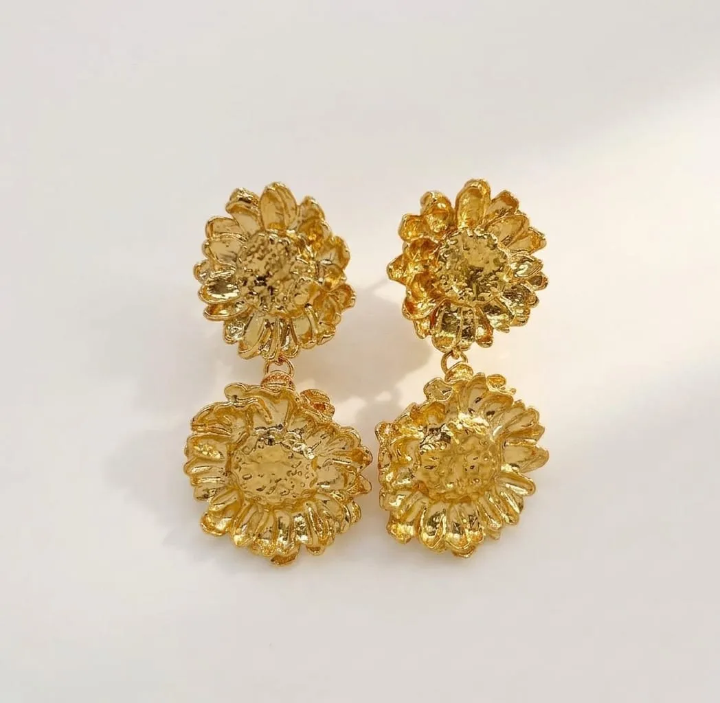 Elise Tsikis Luynes Gold boucles d'oreilles fleurs 5 cm