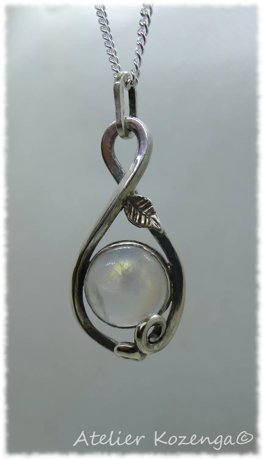 L'Atelier Kozenga Luna pendentif argent labradorite 10 mm