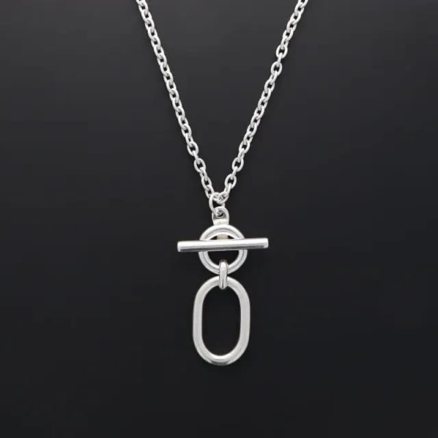 Secret de Cuir N°766 collier pendentif ovale argenté