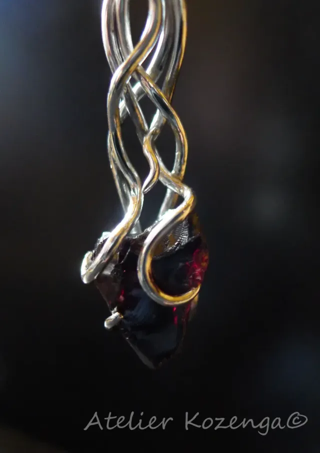 L'Atelier Kozenga Grenat pendentif argent grenat brut