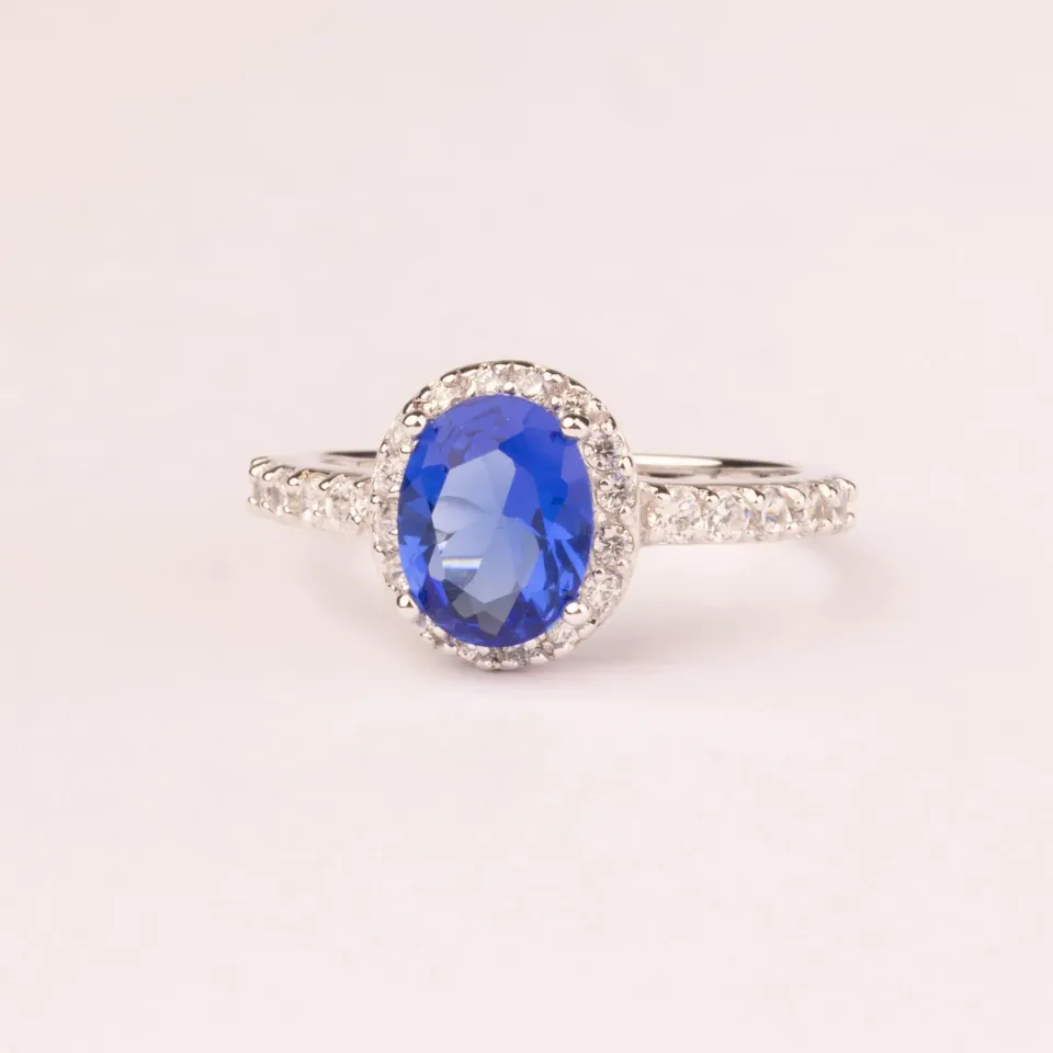 Ultima Edizione bague ovale 9x7 zircone colorée