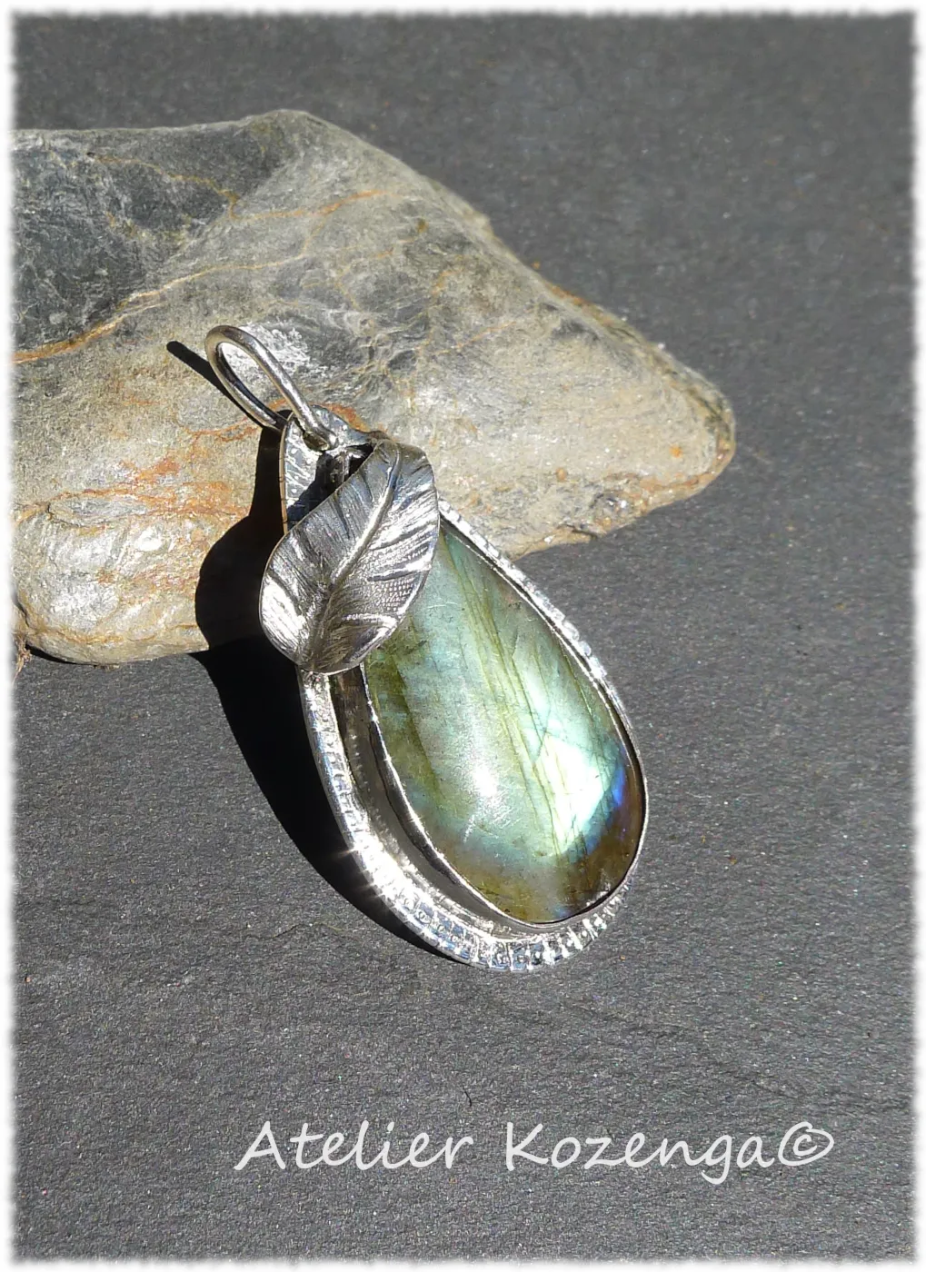 L'Atelier Kozenga Aima pendentif argent labradorite