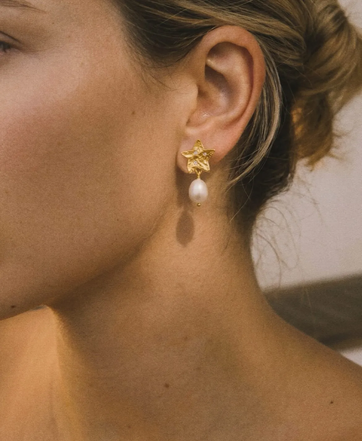 Elise Tsikis Cydide boucles d’oreilles perle étoile