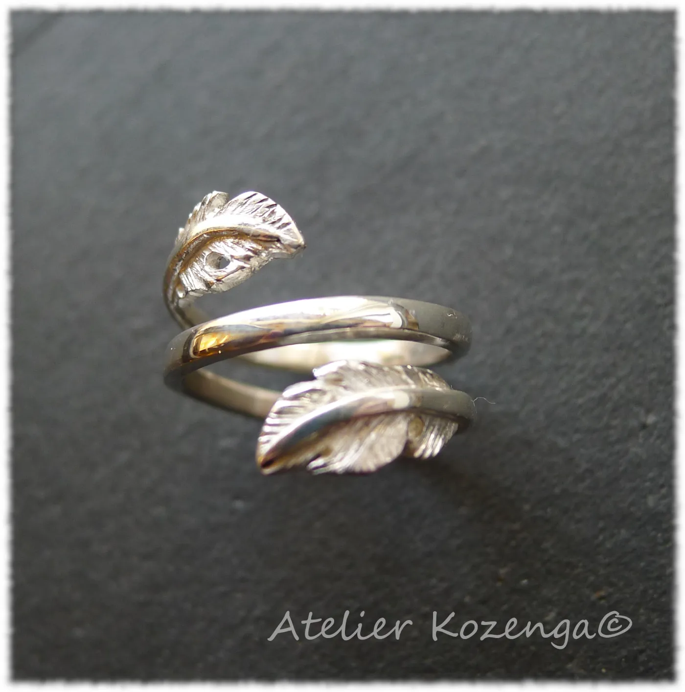 L'Atelier Kozenga Plume bague argent massif légère