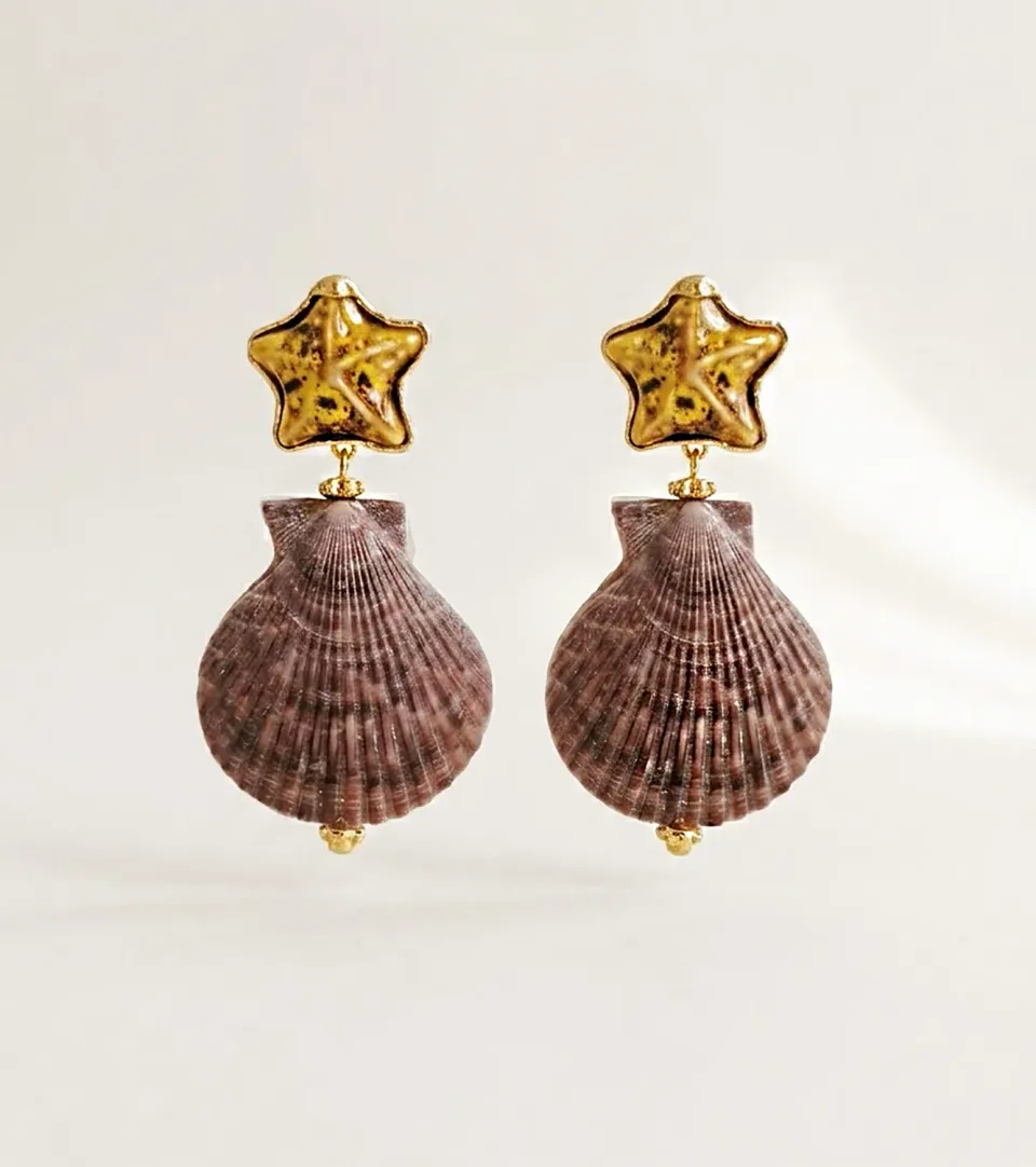 Elise Tsikis Buenasvista boucles clips coquillage