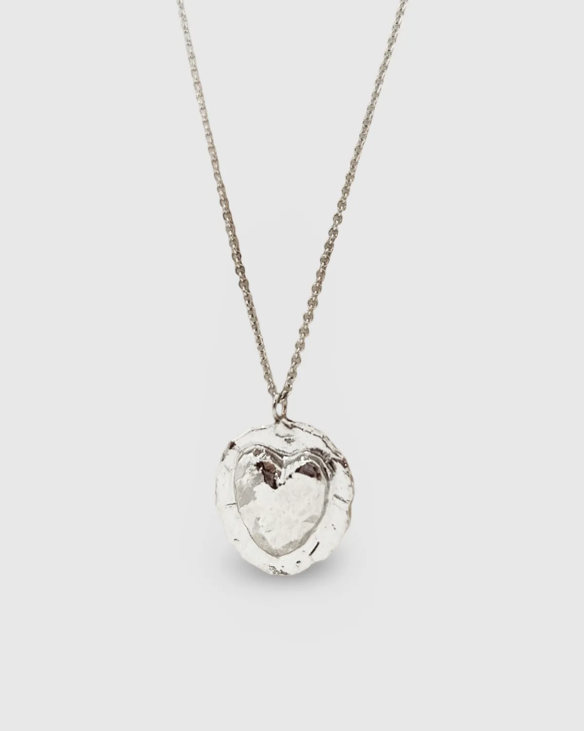 Elise Tsikis Travia collier coeur or jaune 55 cm