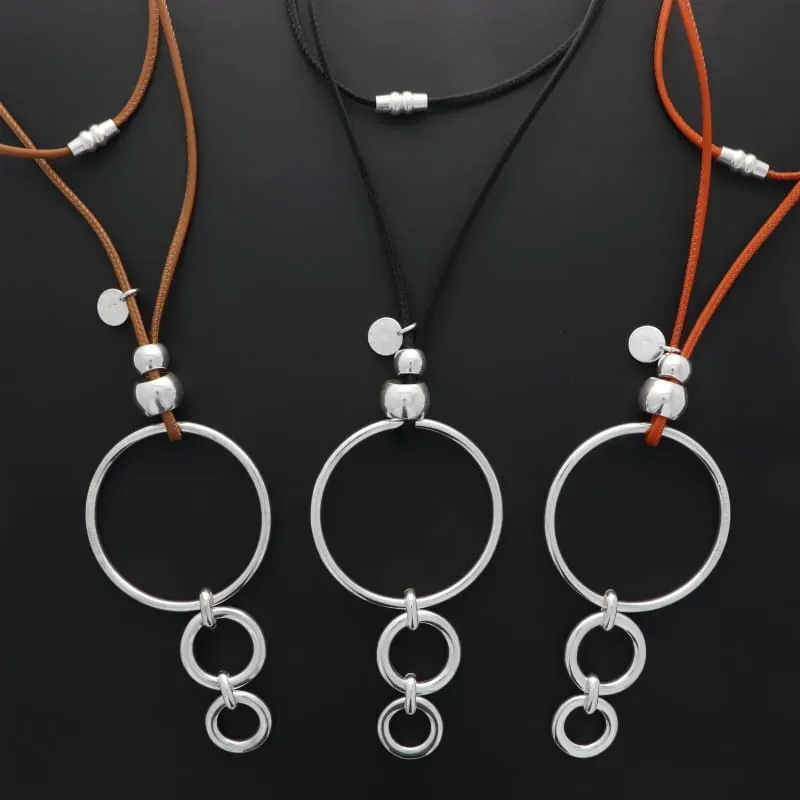 Secret de Cuir N°19 sautoir cuir jonc ronds plaqué argent
