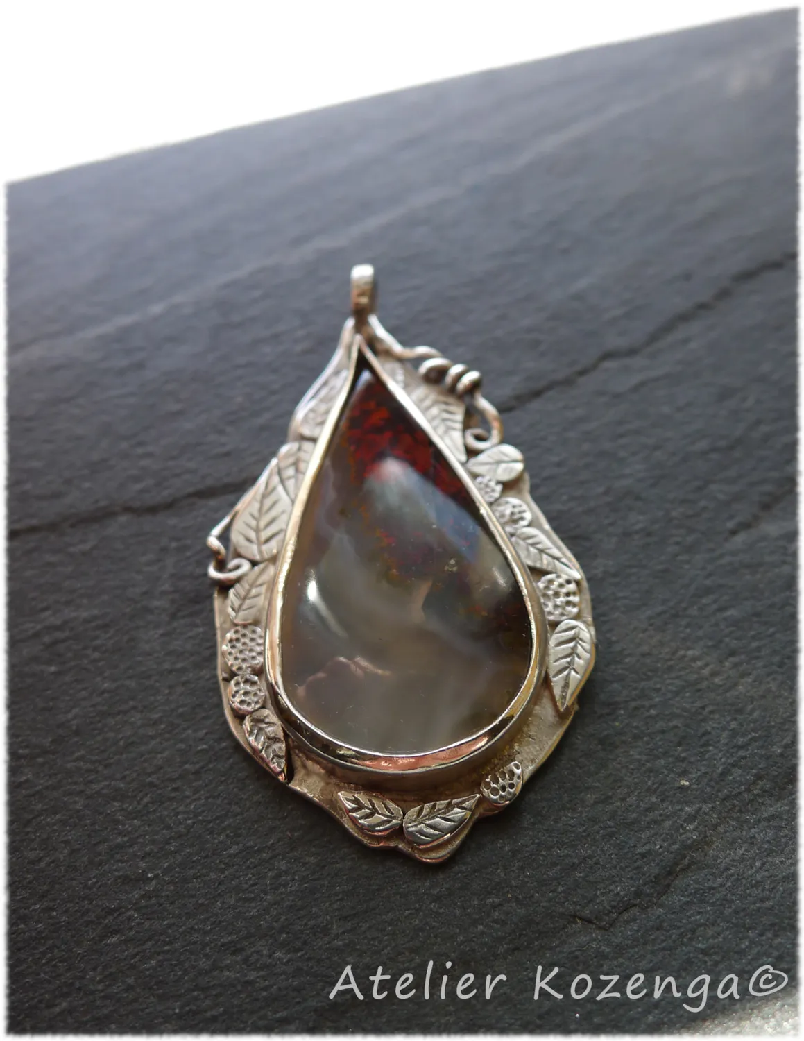 L'Atelier Kozenga Kohara pendentif argent calcédoine