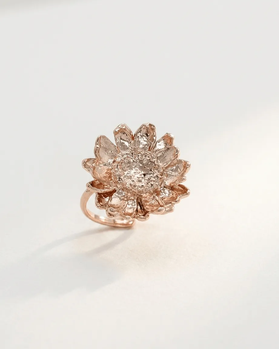Elise Tsikis Ansou bague fleur or jaune réglable