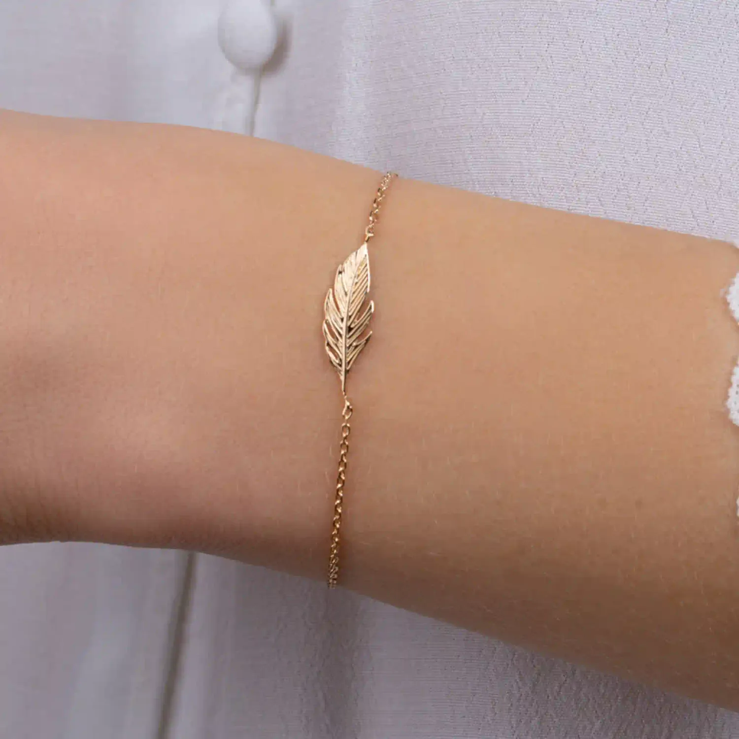 Oriana France bracelet plume plaqué or doré hypoallergénique