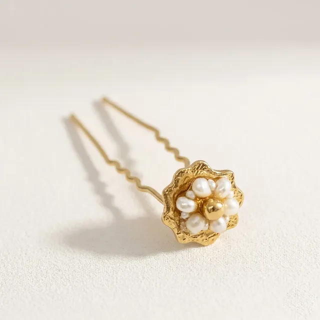 Elise Tsikis Orphé broche cheveux fleur dorée